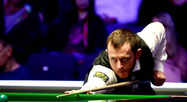 导致他的击, 安达俯身瞄, 的观赛习惯 导致他的击, 安达俯身瞄, 的观赛习惯